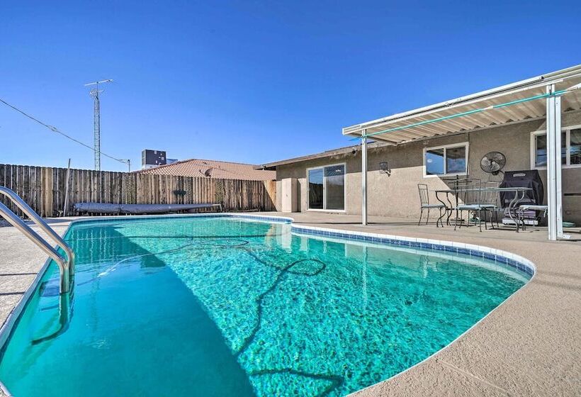 Lake Havasu City Escape W/ Pool, 5 Mi To Marina
