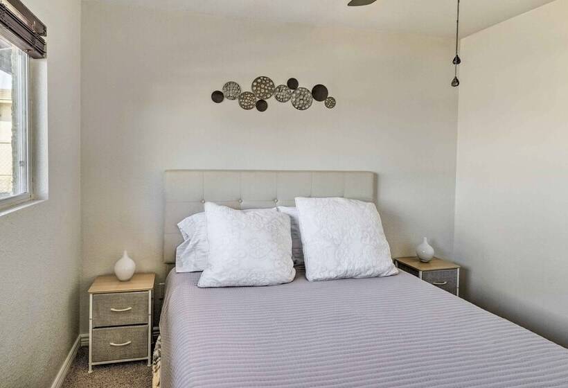 Lake Havasu City Escape W/ Pool, 5 Mi To Marina