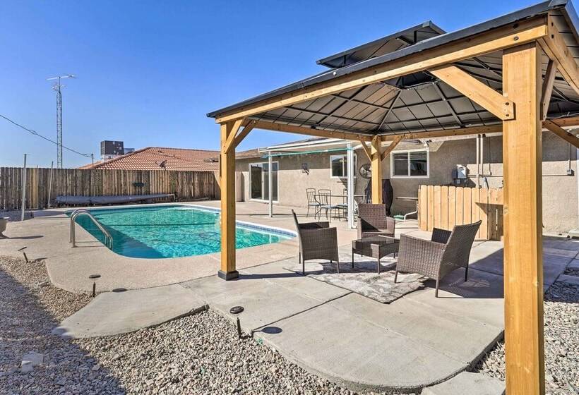 Lake Havasu City Escape W/ Pool, 5 Mi To Marina