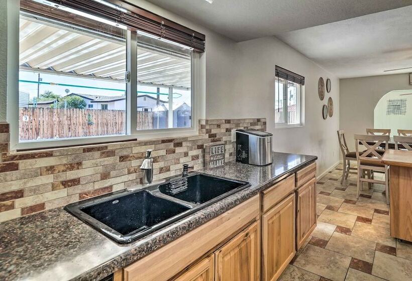 Lake Havasu City Escape W/ Pool, 5 Mi To Marina
