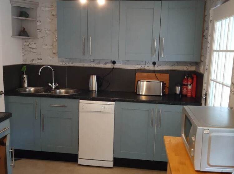 Резиденция 2 Bedrooms/sleeps 4/free Wifi/parking/outdoor Area