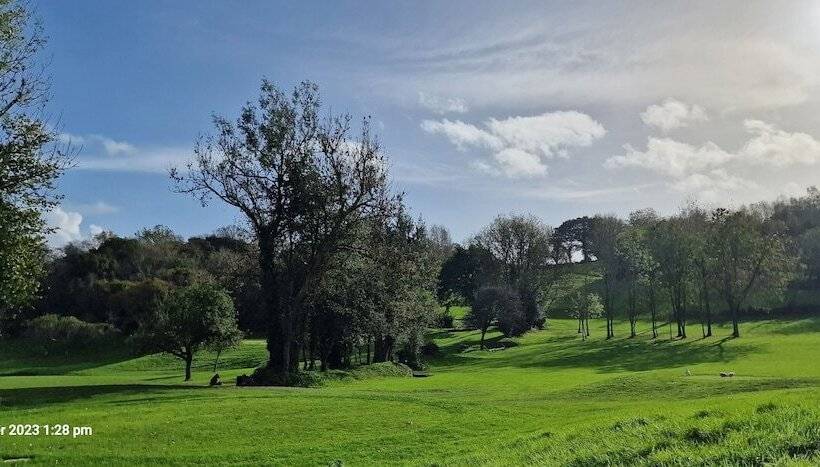 דירת נופש Lakeviews/quietness/parking/longstays/4guests