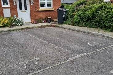 اقامتگاه House Sleeps7 Parking Garden Sportschannels