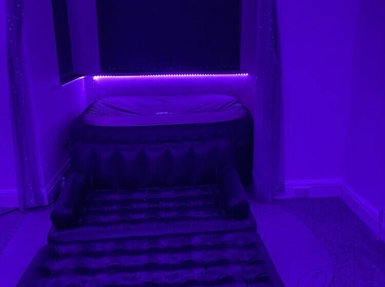 اقامتگاه Sapphire Suites, Stunning 2 Bed House In Bradford