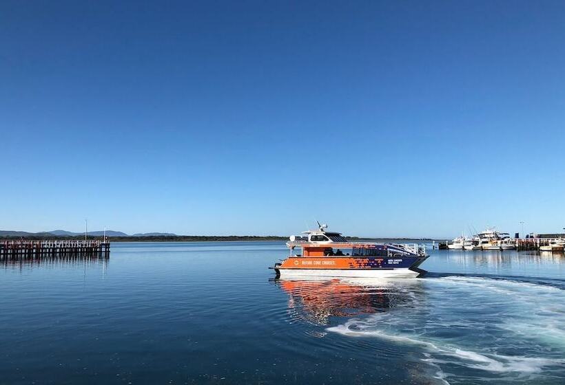 منتجع Long Jetty Caravan Park