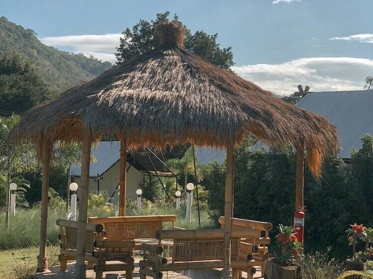 استراحتگاه Mont Blanc Glamping Khao Yai