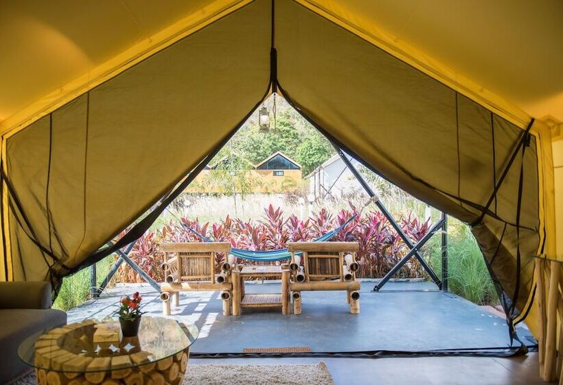 استراحتگاه Mont Blanc Glamping Khao Yai