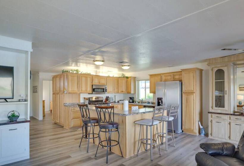 Riverfront Bullhead City House W/ Balcony!