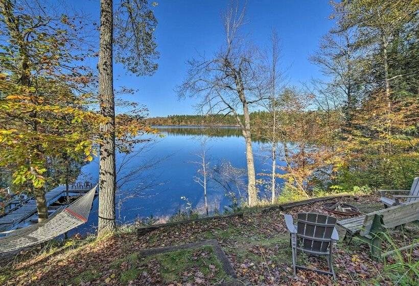 Cabin On Powell Lake W/ On Site Snowmobile Trails!