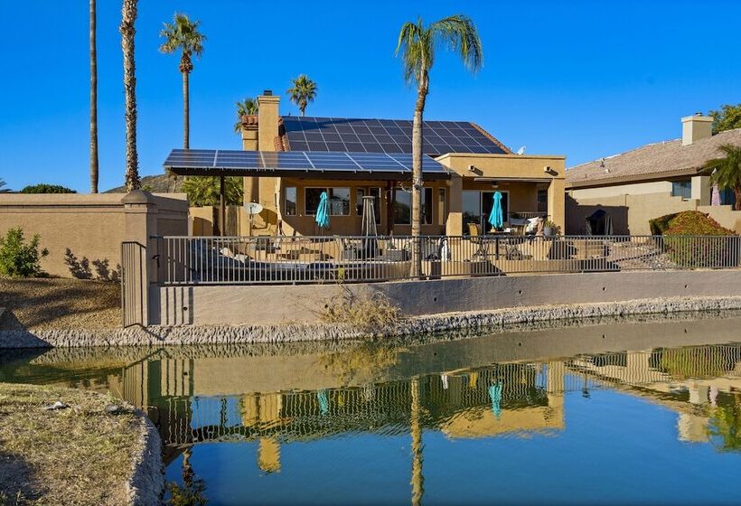 Upscale Phoenix Oasis W/ Small Private Pool & Spa!