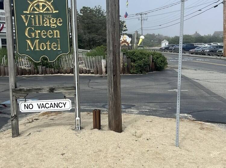 Village Green Motel