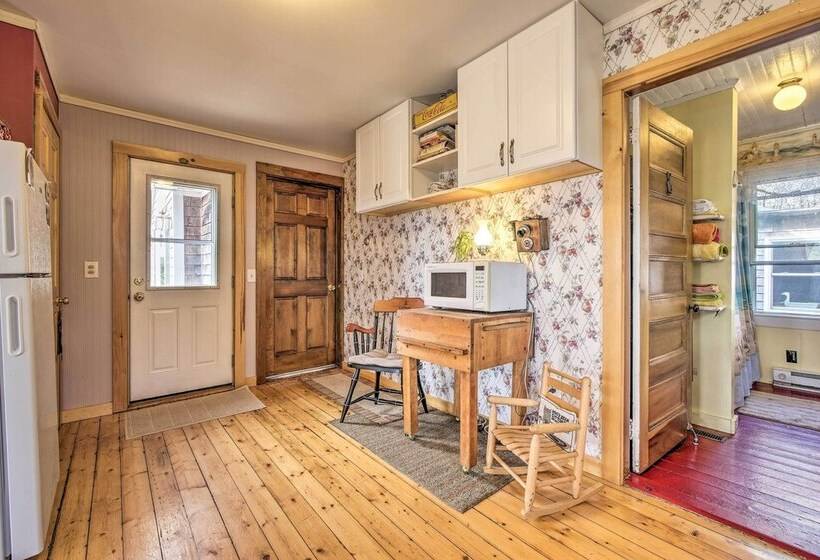 Acadia National Park Home W/ Deck & Ocean View!