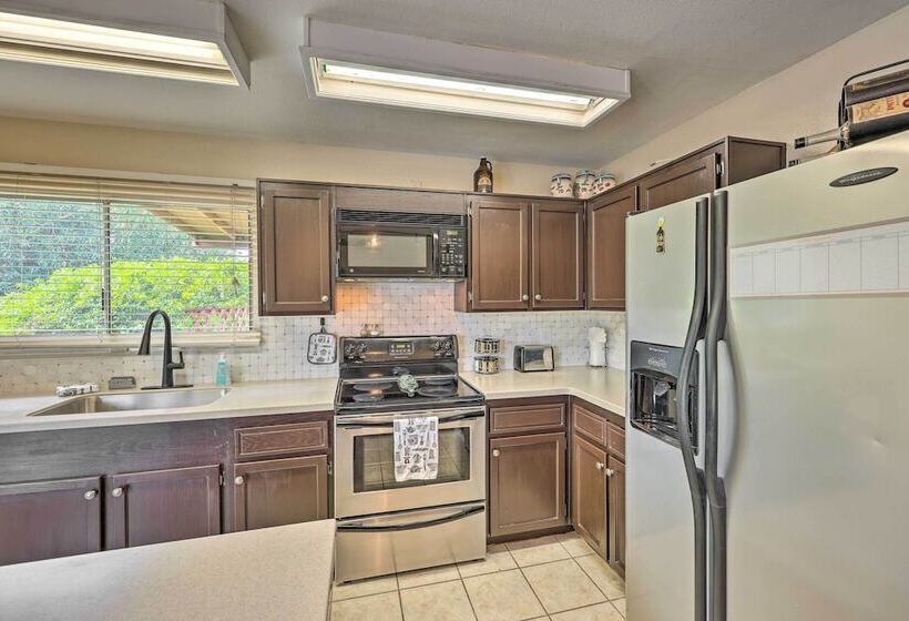 Poolside Oasis In Glendale W/ Desert Surroundings!