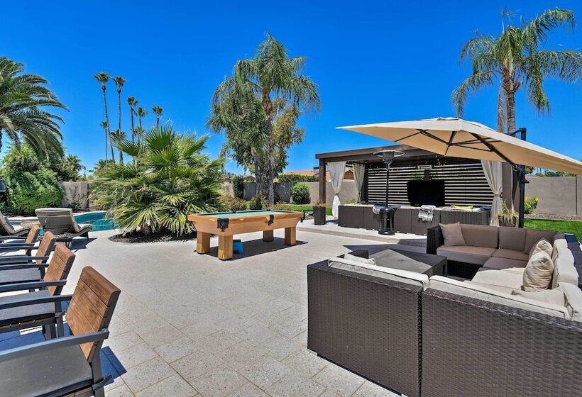 Scottsdale Oasis W/ Outdoor Bar & Pool!