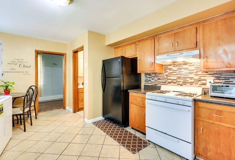 Cozy + Convenient West Orange Home   16 Mi To Nyc!