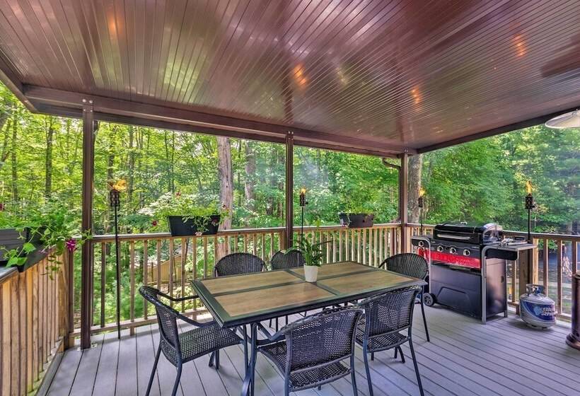 Beech Mountain Home W/ Covered Deck, Near Skiing!