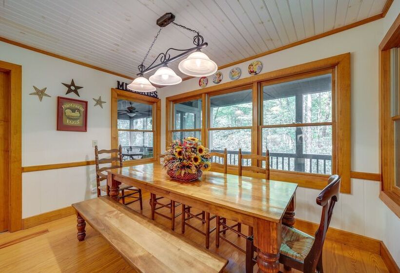 Creekside Mtn Retreat By Waterfalls & Hiking!