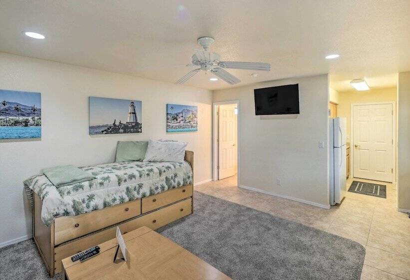 Arizona Retreat W/ Casita ~ 2 Mi To Lake Havasu