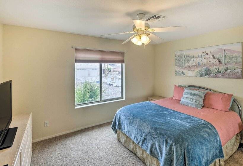 Arizona Retreat W/ Casita ~ 2 Mi To Lake Havasu