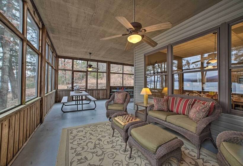 Waters Edge : Home On Shore Of Beaver Lake!