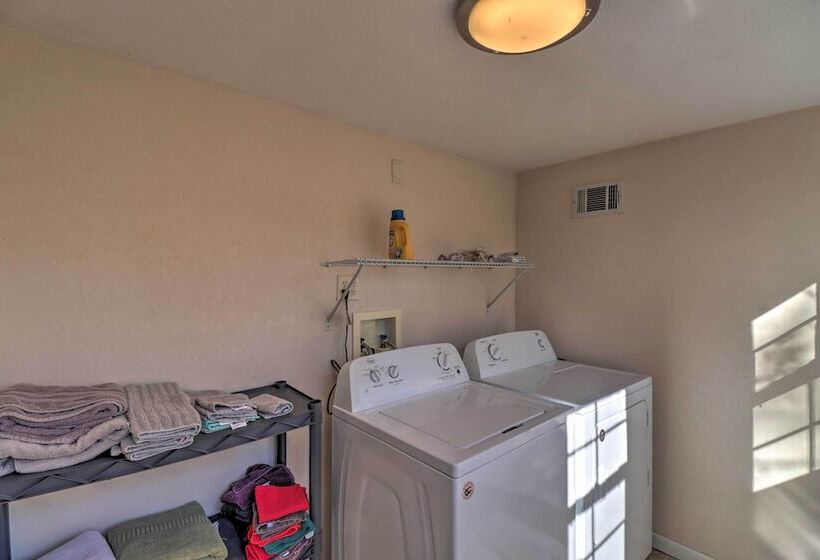 Fisherman Friendly Bull Shoals Escape On Lakefront