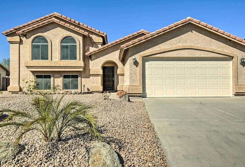 Gilbert Home W/ Private Pool & Putting Green!