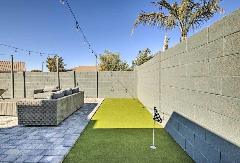 Gilbert Home W/ Private Pool & Putting Green!