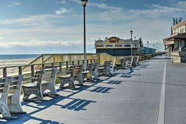 Gulf Coast Cottage   Walk To Beach & Boardwalk!