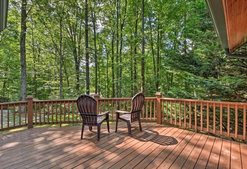 Sapphire Log Cabin W/ Wraparound Deck + Fire Pit!