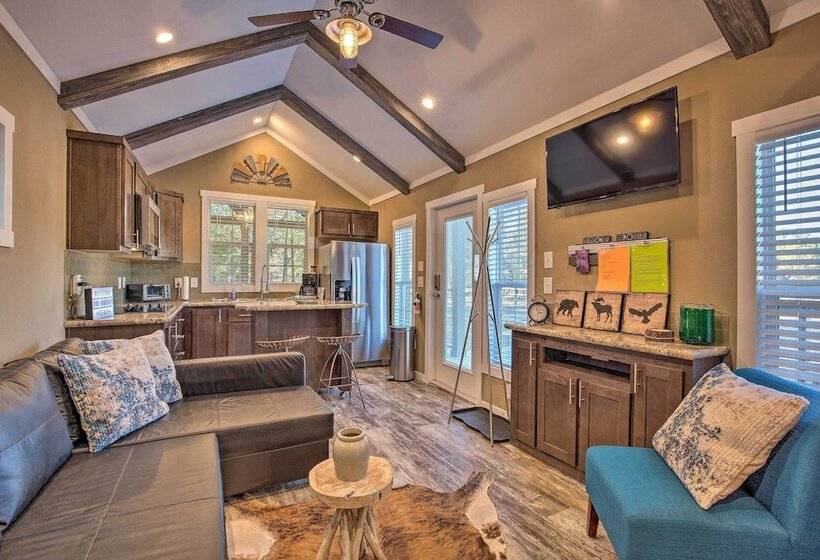 Little Lucky Star  W/ Pond, Boat & Pasture View!