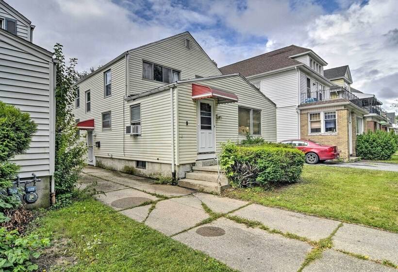 Lovely Buffalo Home, 21 Mi To Niagara Falls