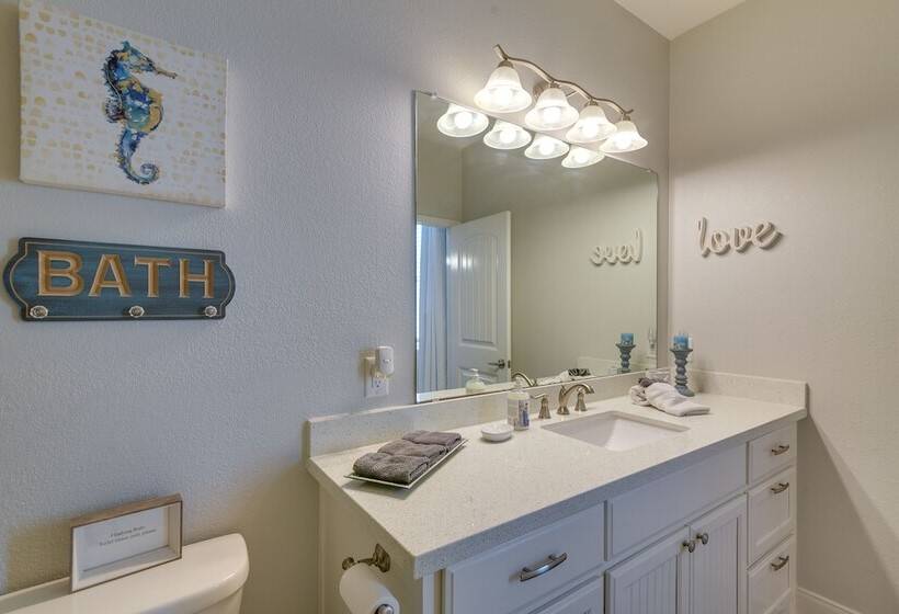 Luxe Home W/ Deck In Crystal Beach!