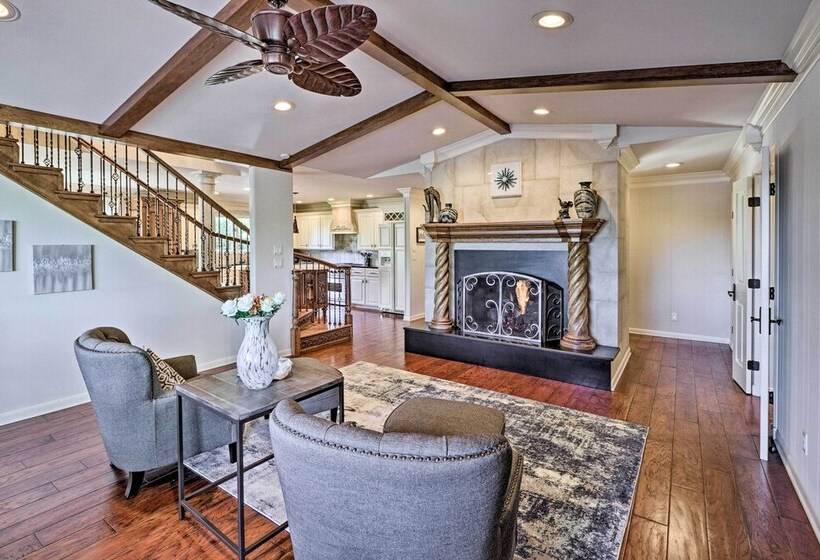 Lakefront Oasis W/ Private Dock In Hot Springs!