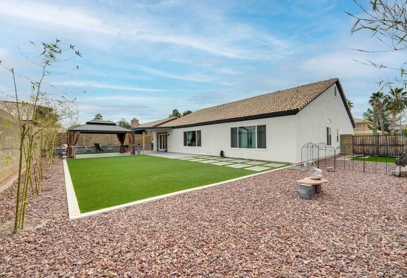 Mesa Home W/ Patio & Grill   4 Mi To Salt River!