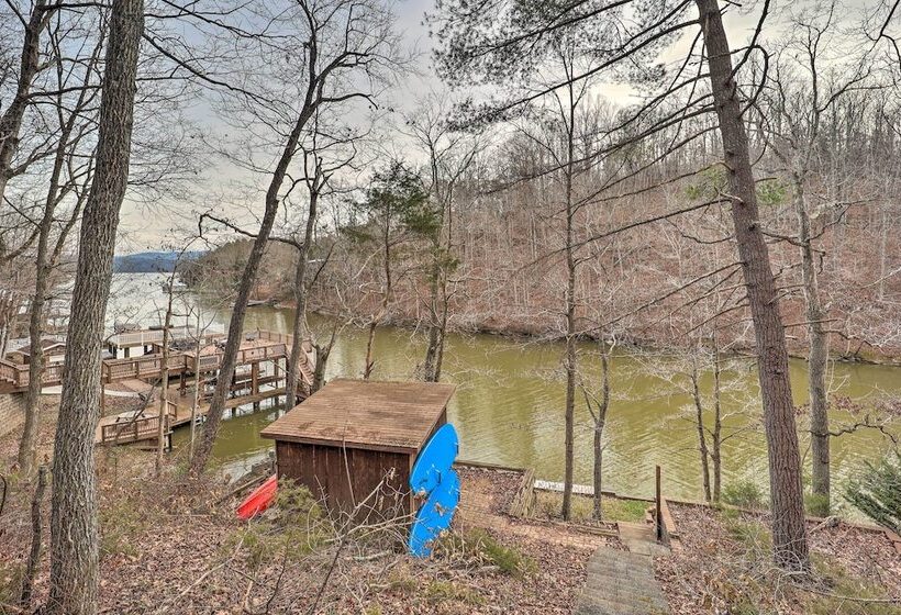 Relaxing Retreat W/ Private Dock On Claytor Lake!