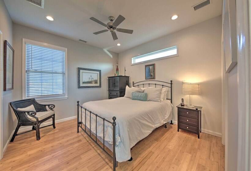 Seaside Cottage W/ Private Pier   3 Miles To Beach