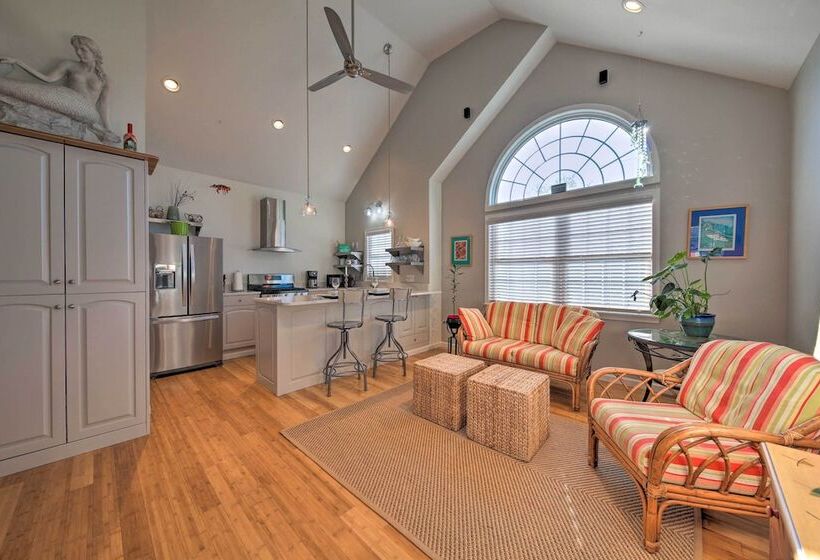 Seaside Cottage W/ Private Pier   3 Miles To Beach