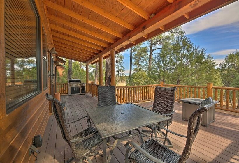 < 4 Mi To Fool Hollow Lake: Cabin W/ Tranquil Deck