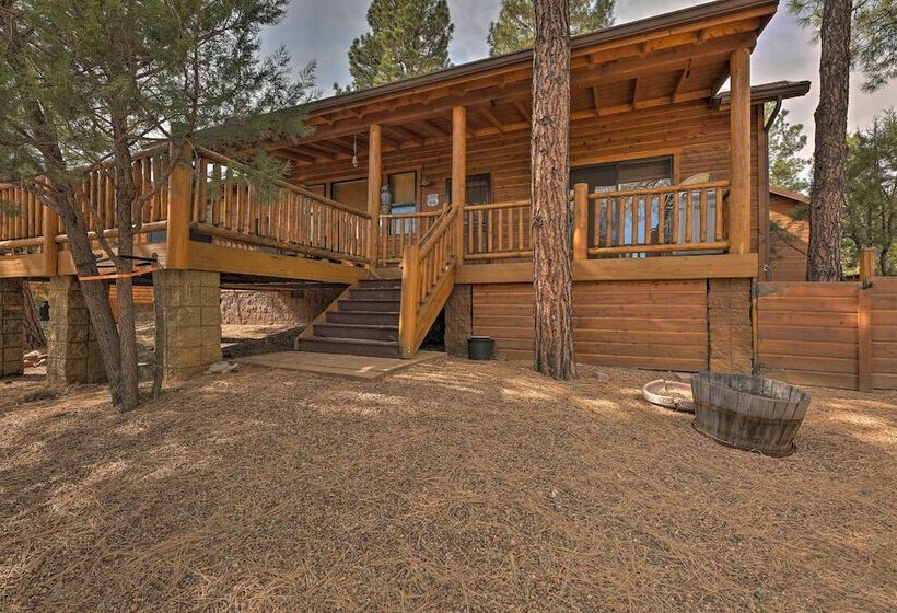 < 4 Mi To Fool Hollow Lake: Cabin W/ Tranquil Deck
