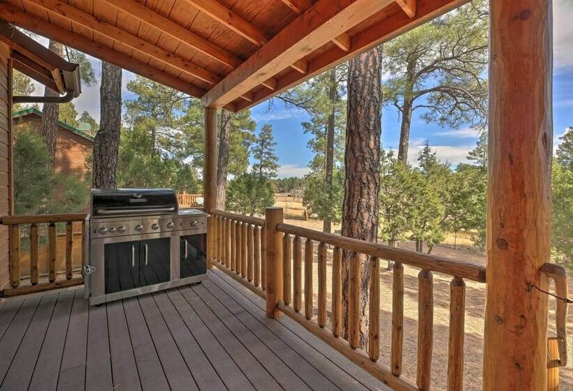 < 4 Mi To Fool Hollow Lake: Cabin W/ Tranquil Deck