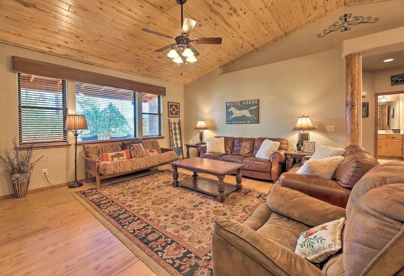 < 4 Mi To Fool Hollow Lake: Cabin W/ Tranquil Deck