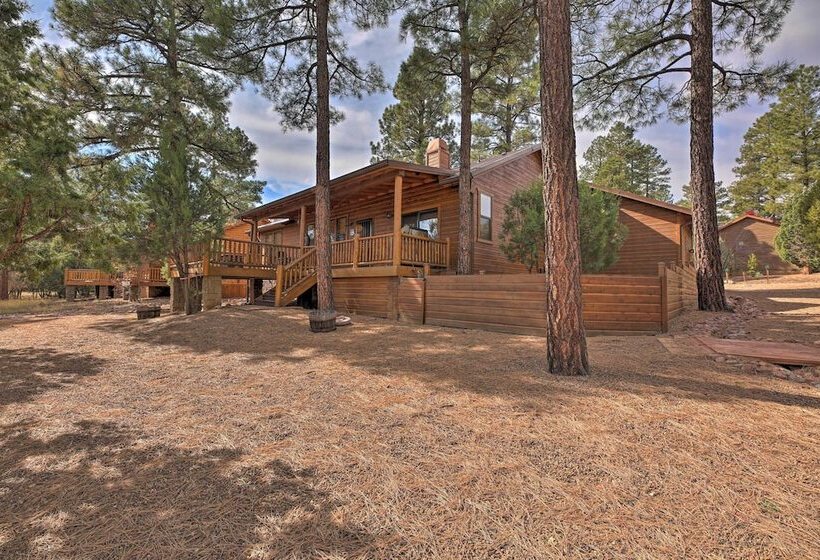 < 4 Mi To Fool Hollow Lake: Cabin W/ Tranquil Deck