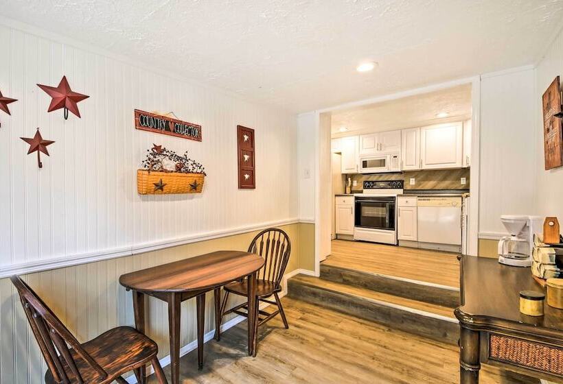 Smoky Mtn. Cabin W/deck & Grill   Mins To At!