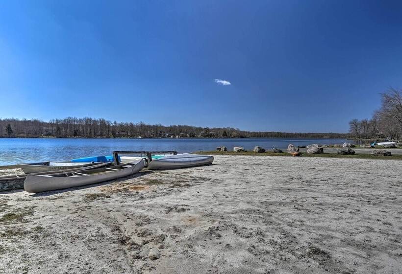 Spacious Tobyhanna Family Home: Pool/beach Access!