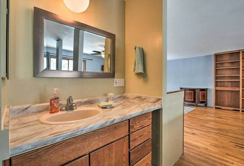 Spacious Irwin Home On Snake River!