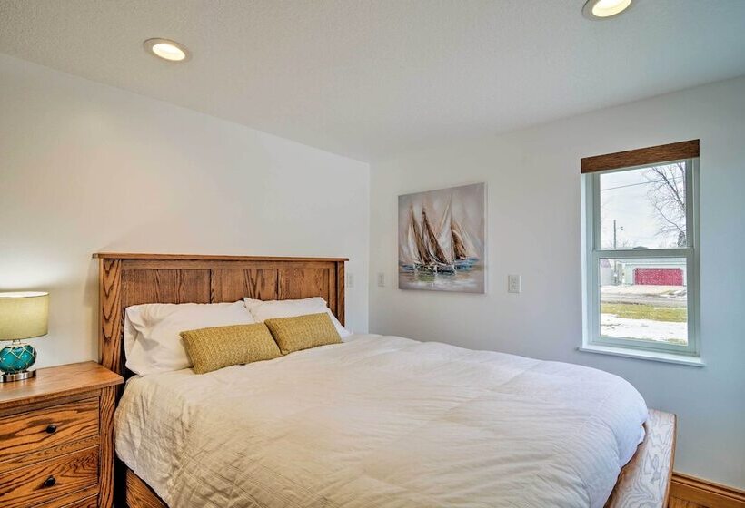 Waterfront Bay City Home W/ Dock & Boat Launch!