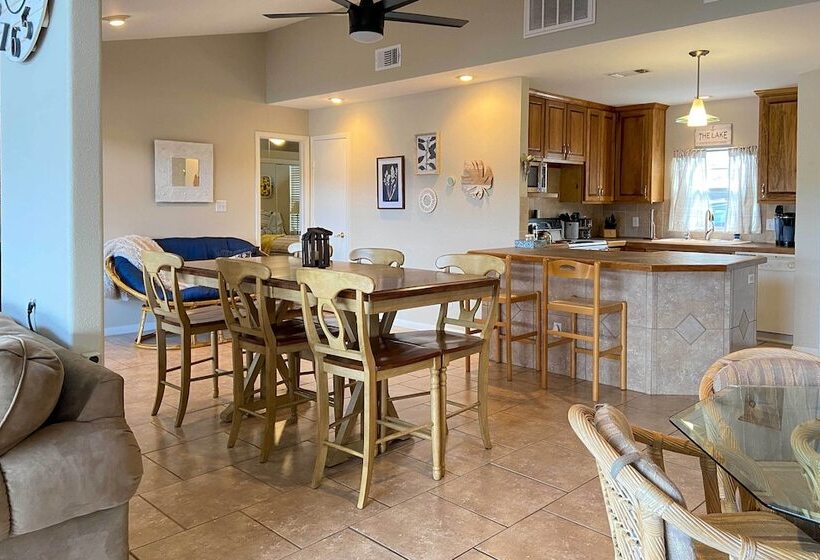 Waterfront Home On Private Lake Granbury Cove