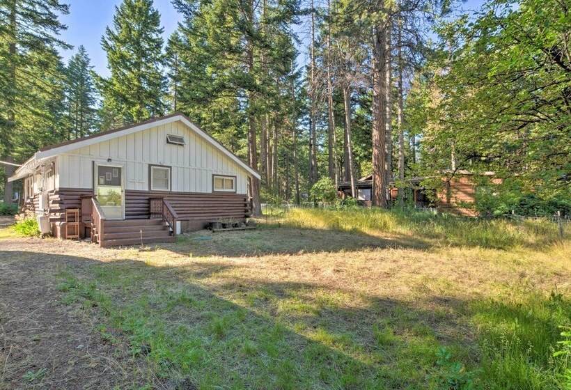 Cozy Klamath Falls Home Near Fishing & Parks!