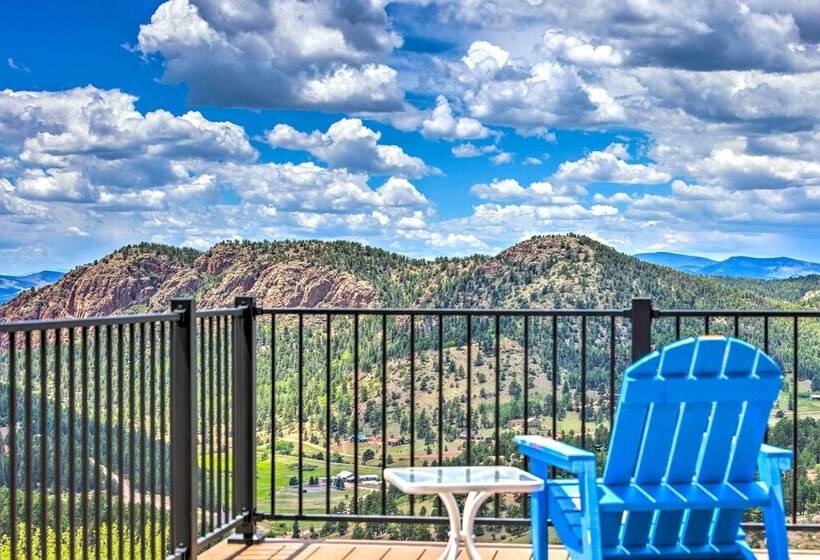 Hot Tub & Mtn View: Cripple Creek Retreat!