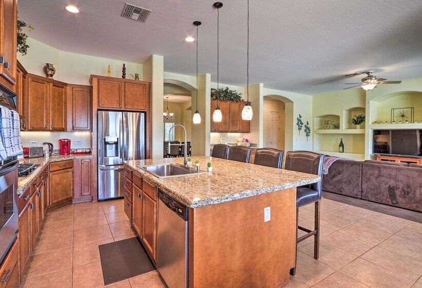 Estrella Hideaway Near Trails, Lakes, And River!